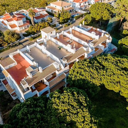 Casa Falesia T2 - Garden View - 5 Min From The Beach - Wifi Ольюш-ди-Агуа  Экстерьер фото