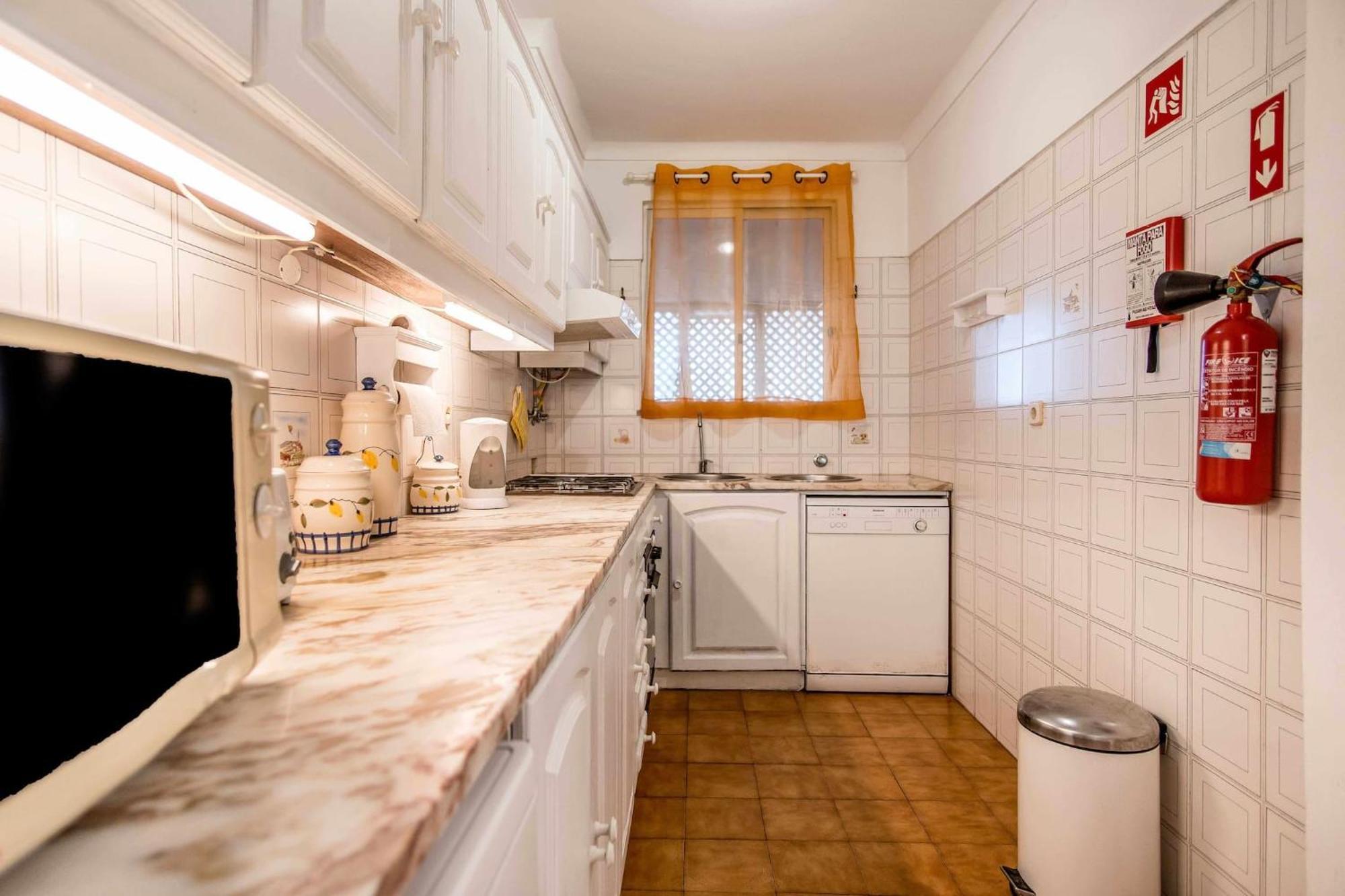 Casa Falesia T2 - Garden View - 5 Min From The Beach - Wifi Ольюш-ди-Агуа  Экстерьер фото