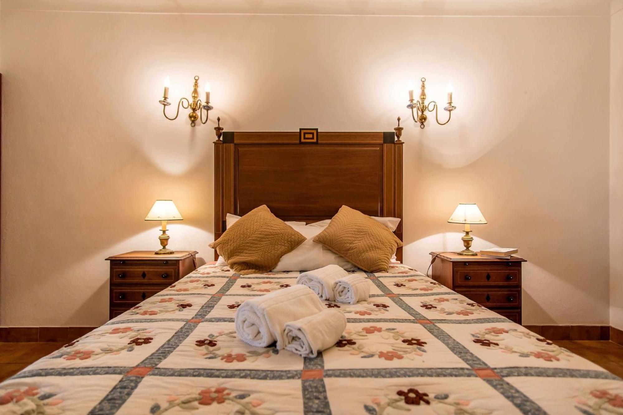 Casa Falesia T2 - Garden View - 5 Min From The Beach - Wifi Ольюш-ди-Агуа  Экстерьер фото