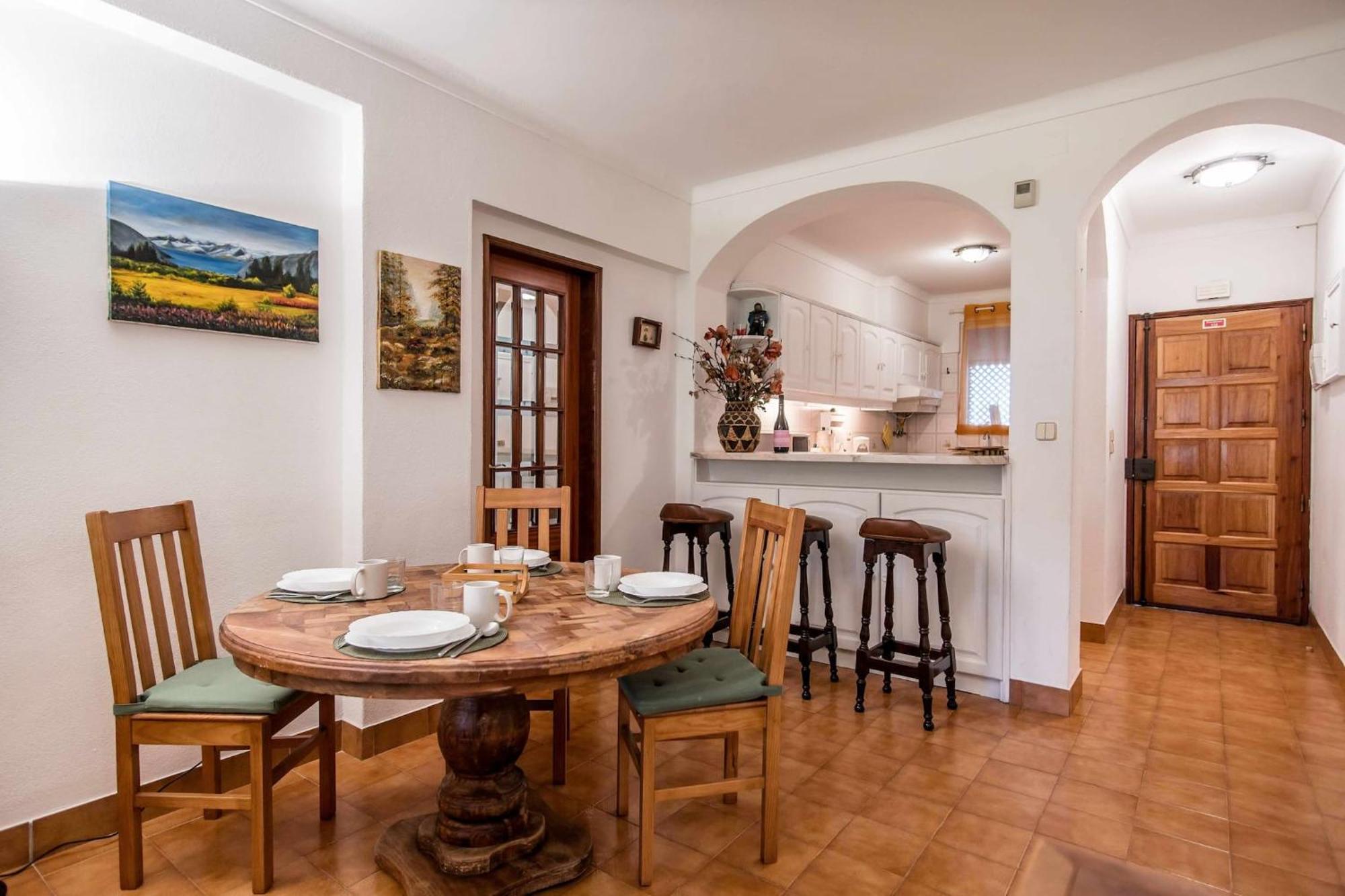 Casa Falesia T2 - Garden View - 5 Min From The Beach - Wifi Ольюш-ди-Агуа  Экстерьер фото