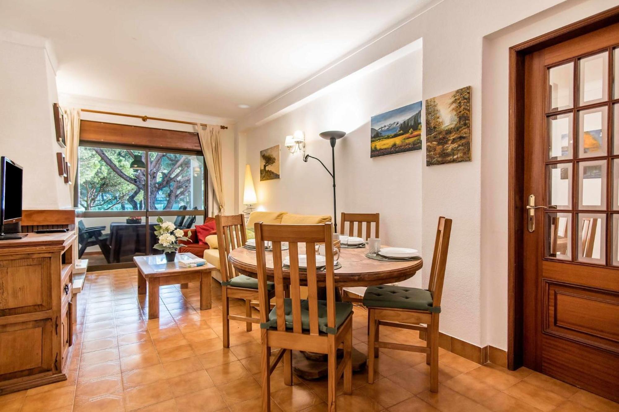 Casa Falesia T2 - Garden View - 5 Min From The Beach - Wifi Ольюш-ди-Агуа  Экстерьер фото